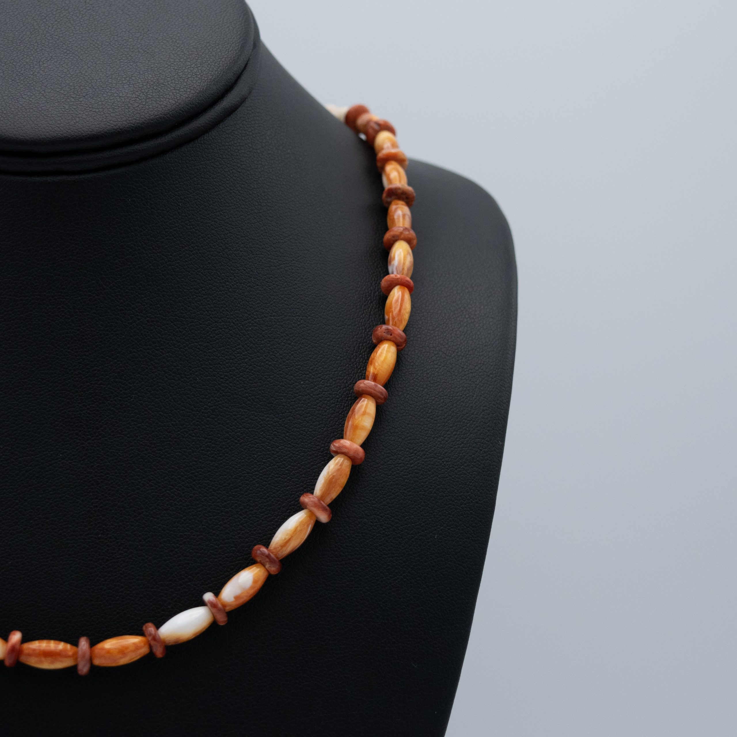 Spiny Oyster Shell Bead Necklace - Image 2