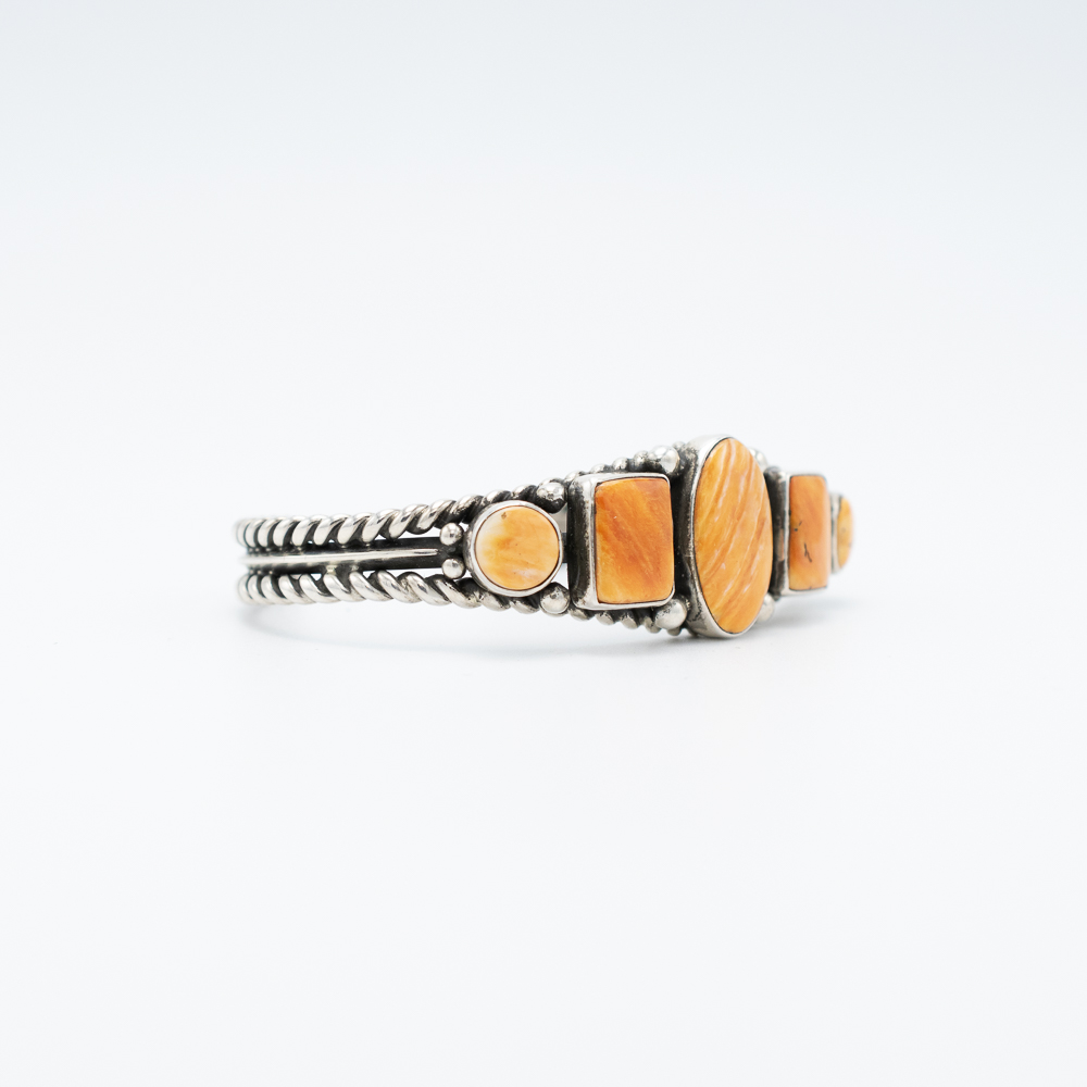 Spiny Oyster Shell Bracelet - Image 2