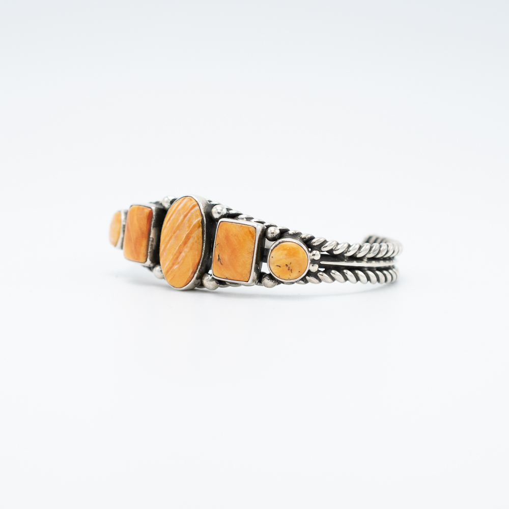 Spiny Oyster Shell Bracelet - Image 3