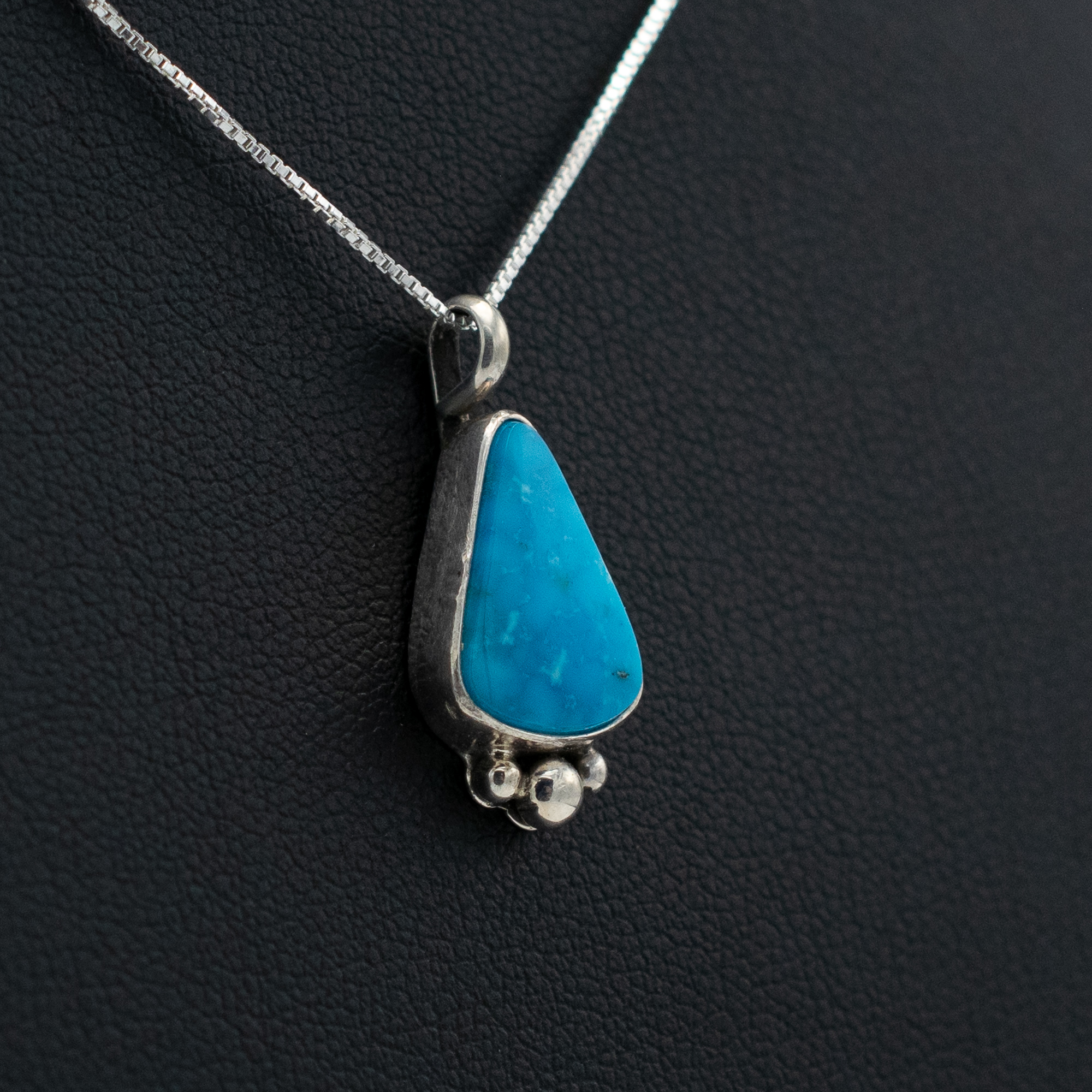 Kingman Turquoise Pendant - Image 2
