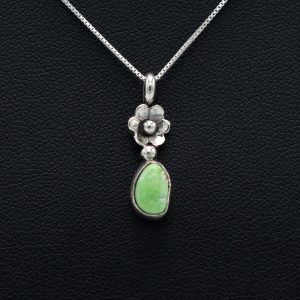 Carico Lake Turquoise Flower Pendant